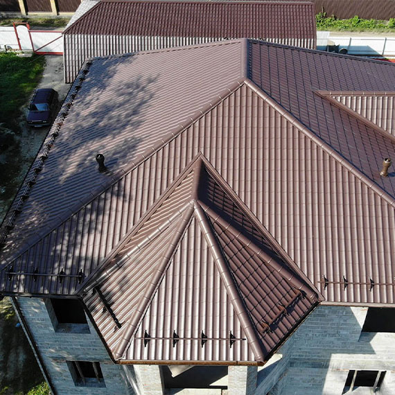 Монтаж сложной крыши и кровли в Щербинке (Москве) и Московской области